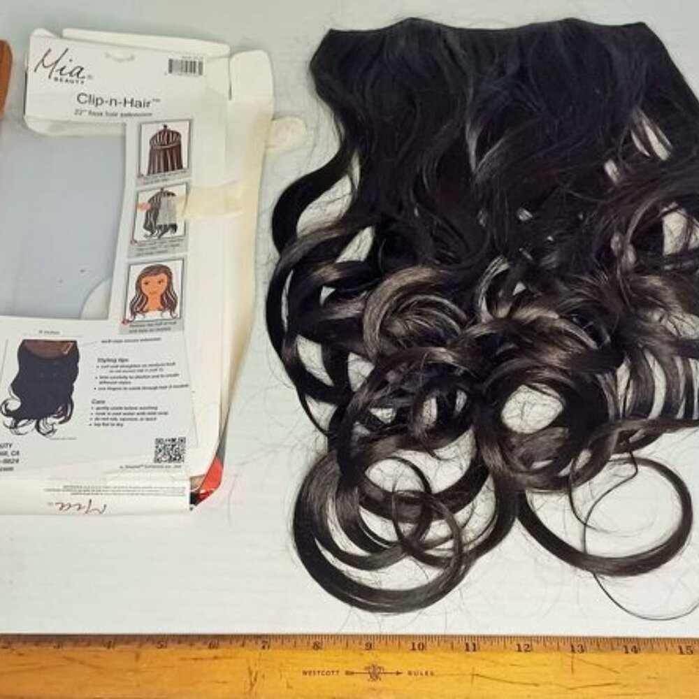 Mia® Clip-n-Hair® Brunette